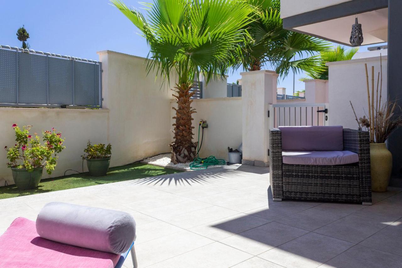 Bungalow Pink Garden Oriola  Exterior foto